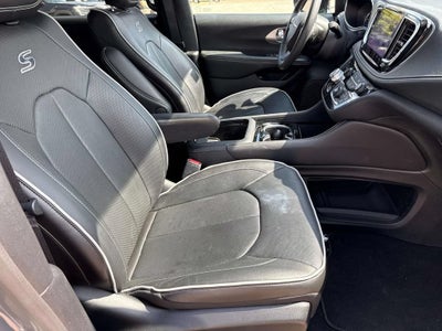 2023 Chrysler Pacifica Hybrid Limited