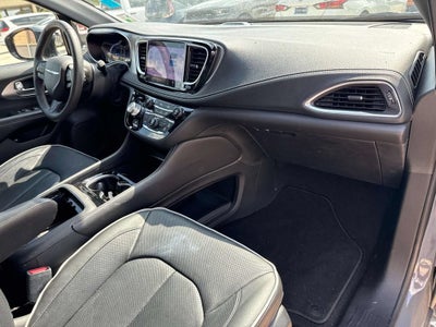 2023 Chrysler Pacifica Hybrid Limited