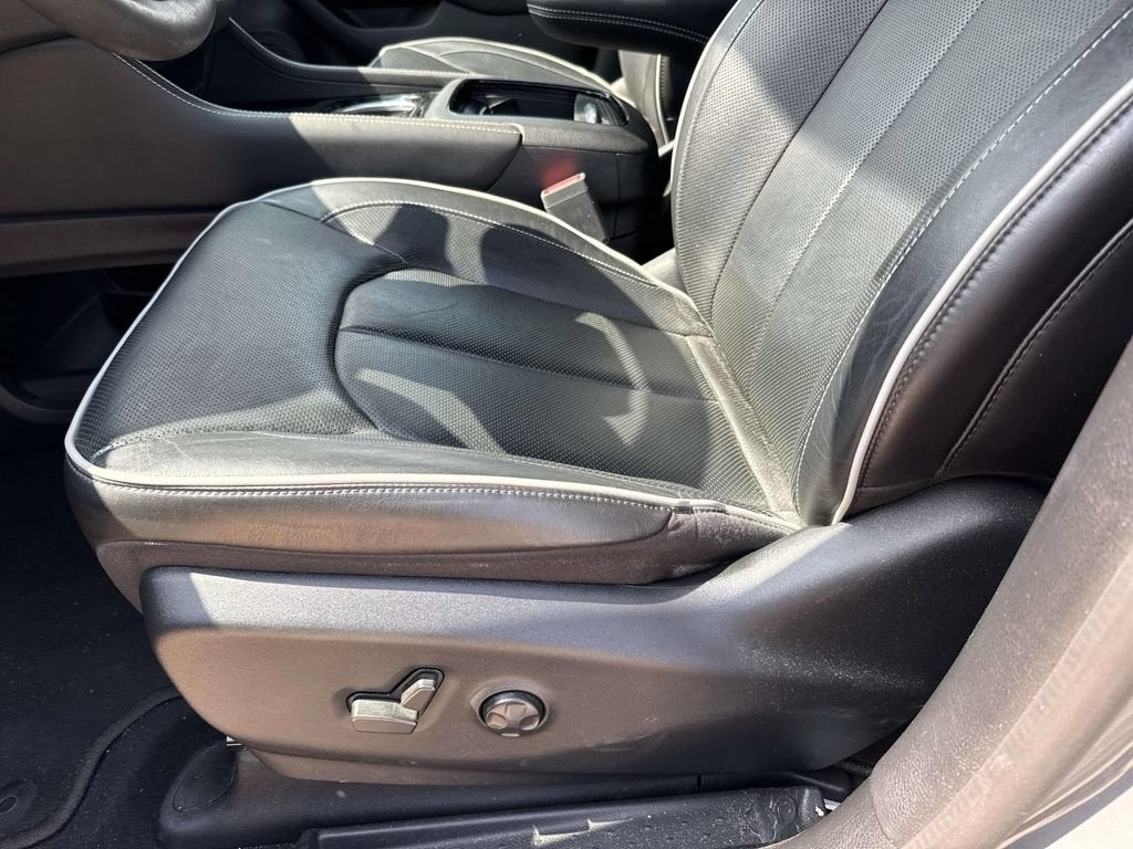 2023 Chrysler Pacifica Hybrid Limited