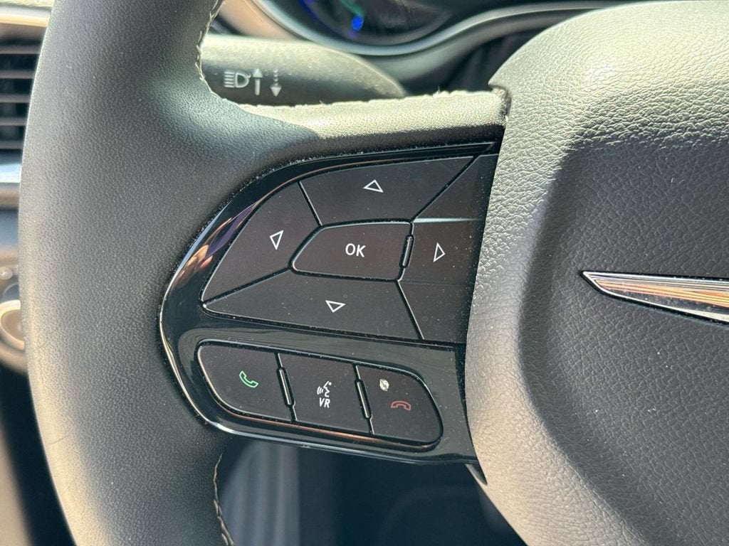 2023 Chrysler Pacifica Hybrid Limited