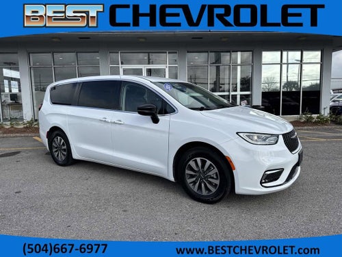 2024 Chrysler Pacifica Hybrid Select