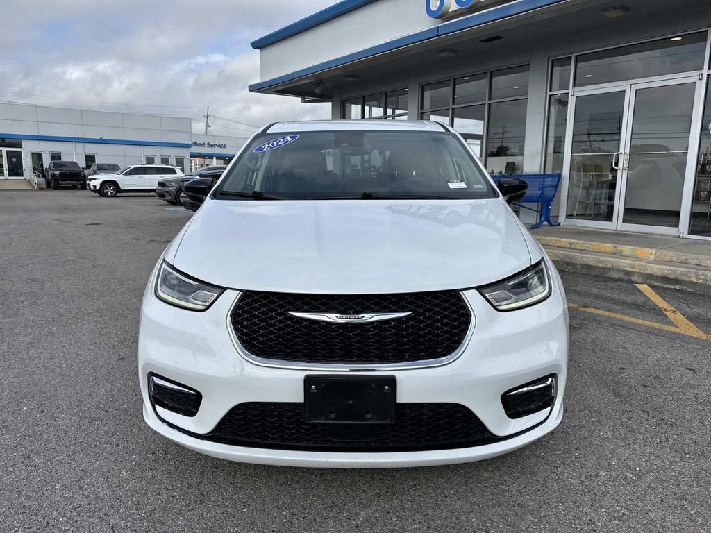 2024 Chrysler Pacifica Hybrid Select