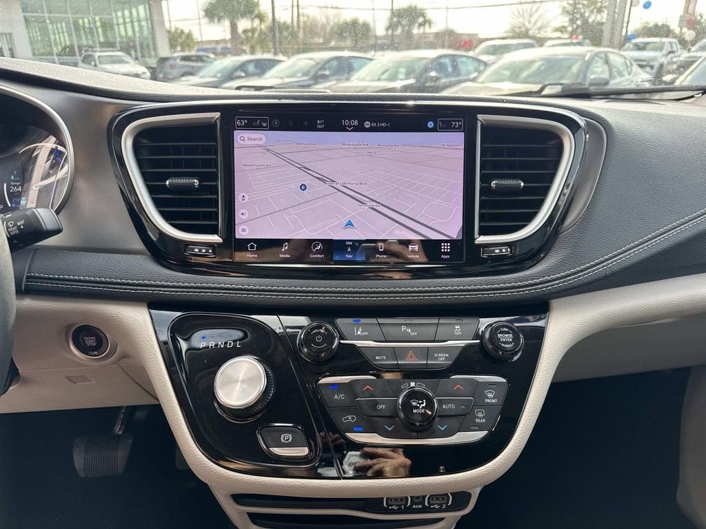 2024 Chrysler Pacifica Hybrid Select