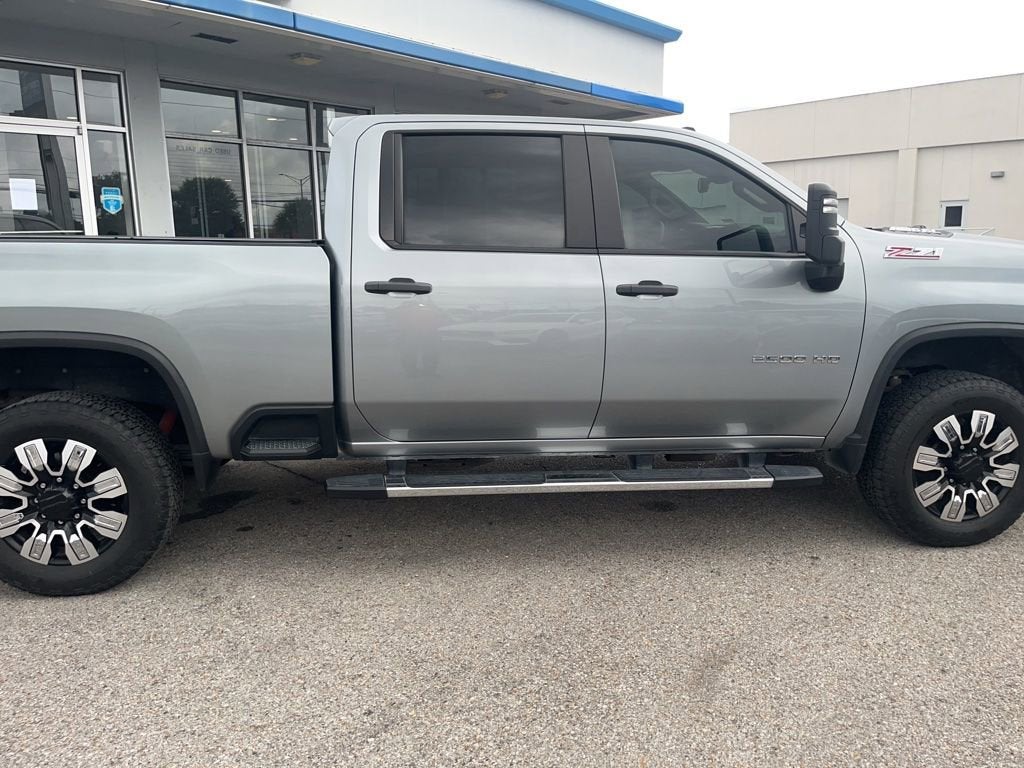 2024 Chevrolet Silverado 2500 HD Custom