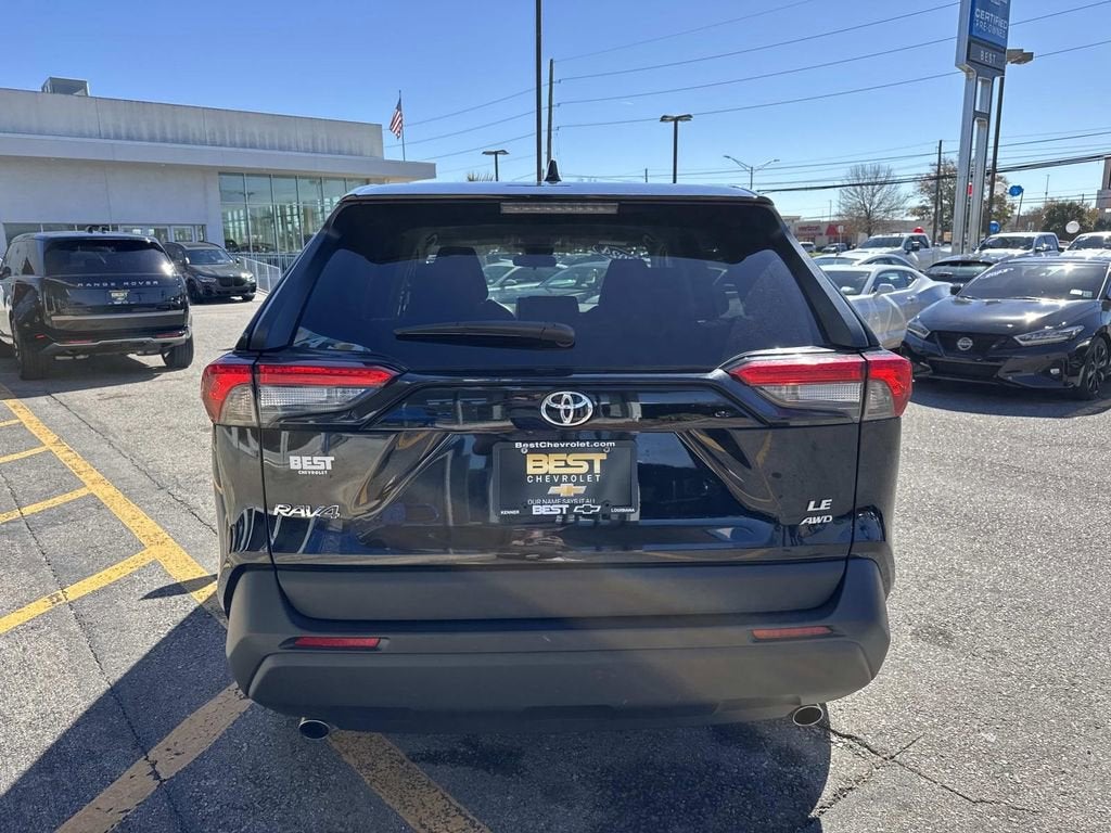 2024 Toyota RAV4 LE