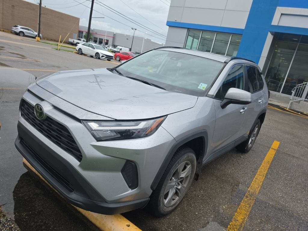 2022 Toyota RAV4 XLE