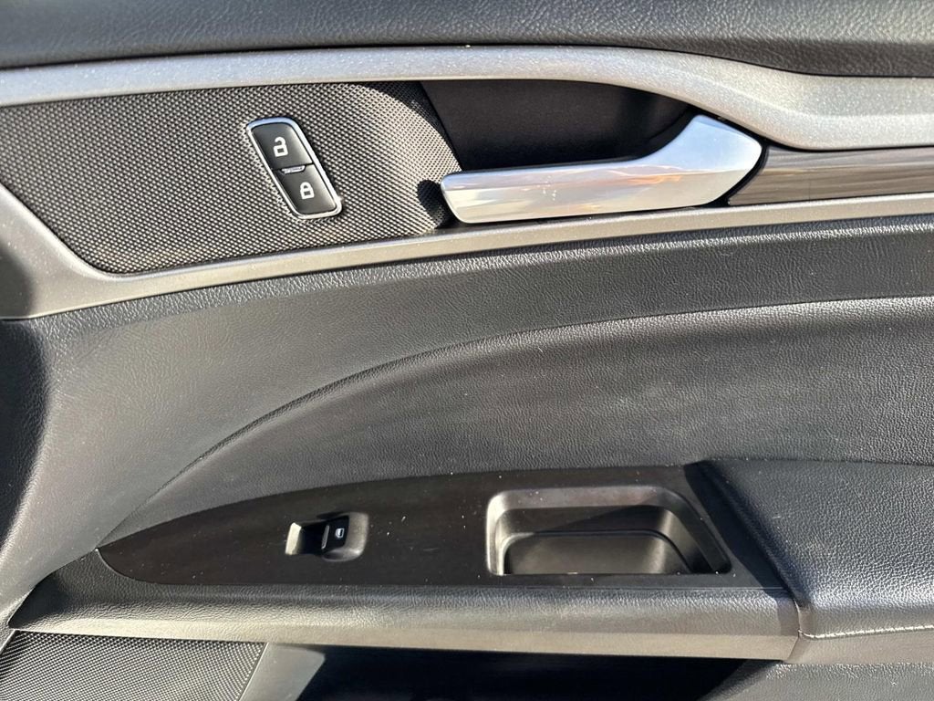 2020 Ford Fusion SEL