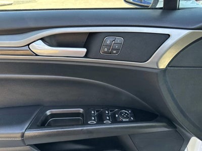 2020 Ford Fusion SEL