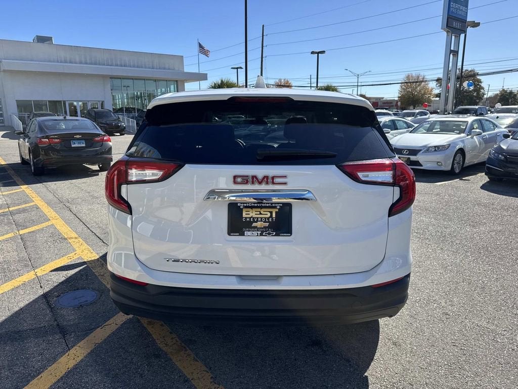2024 GMC Terrain SLE
