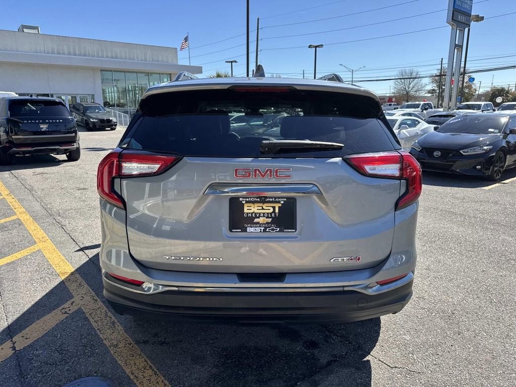 2023 GMC Terrain AT4