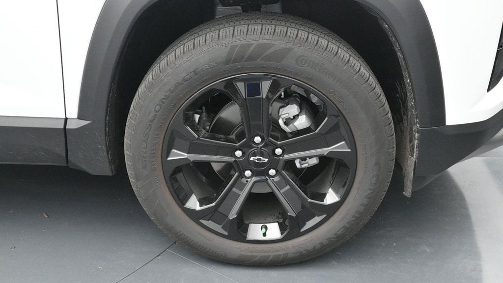 2027 Chevrolet Equinox LT - Photo 16