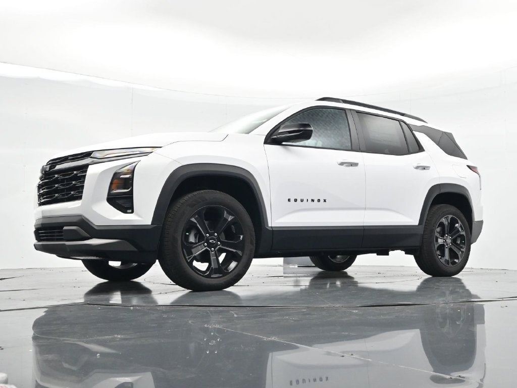 2027 Chevrolet Equinox LT - Photo 25
