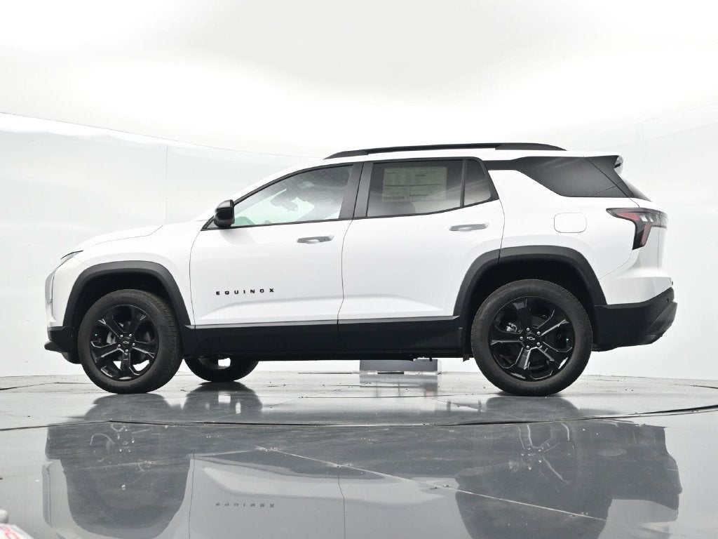 2027 Chevrolet Equinox LT - Photo 28