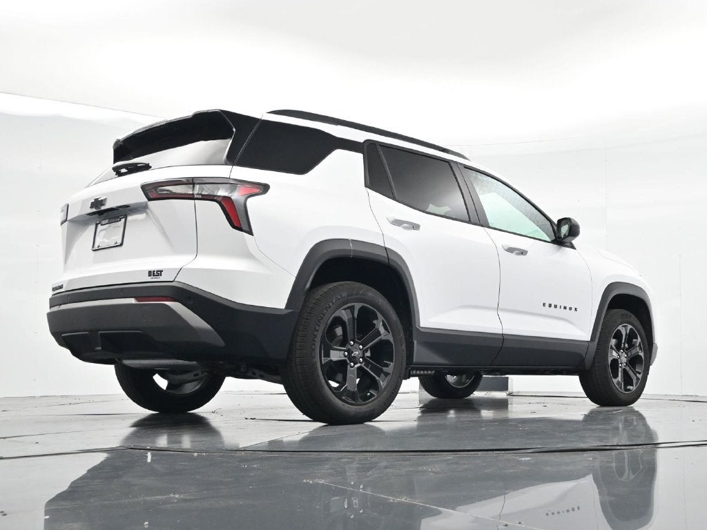 2027 Chevrolet Equinox LT - Photo 31