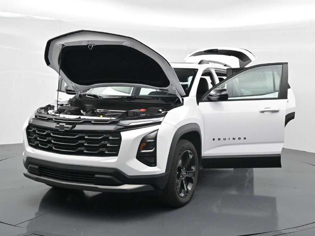 2027 Chevrolet Equinox LT - Photo 36