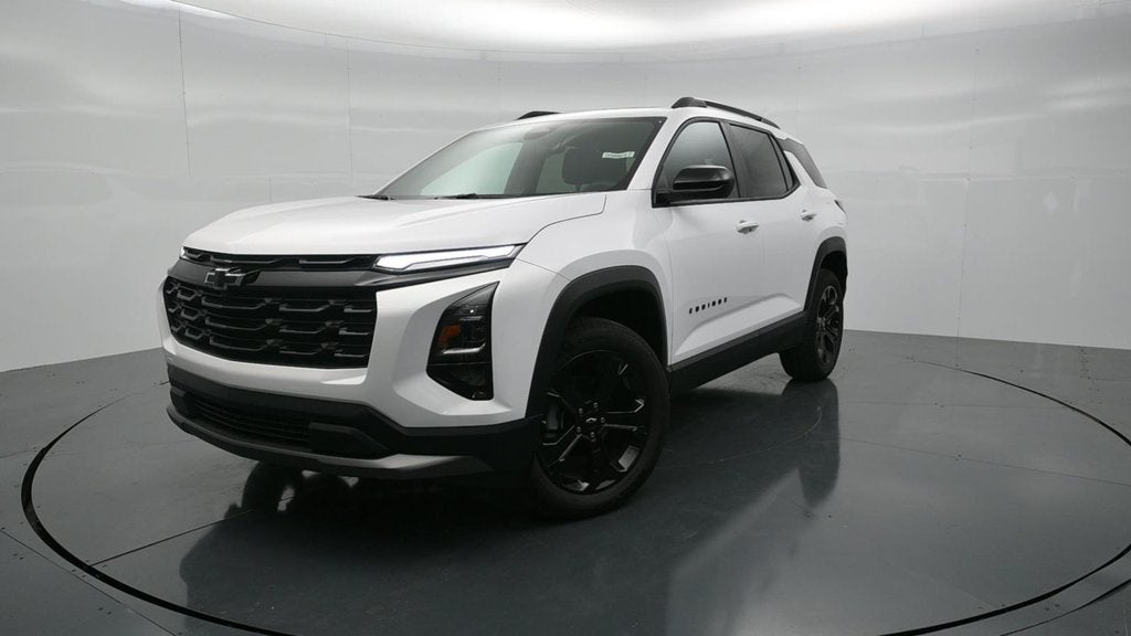 2027 Chevrolet Equinox LT - Photo 9