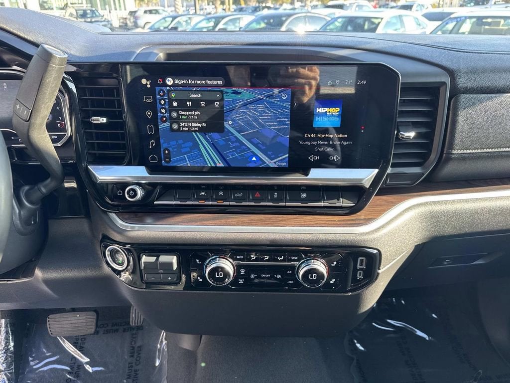 2025 GMC Sierra 1500 SLT