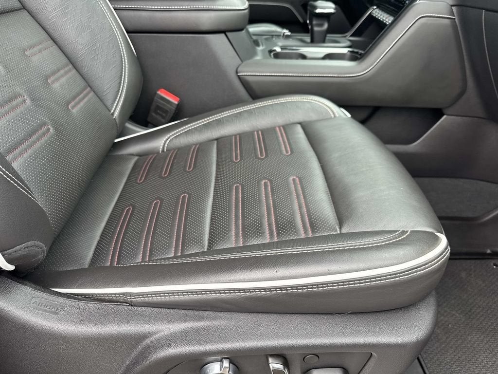 2025 GMC Sierra 1500 AT4X