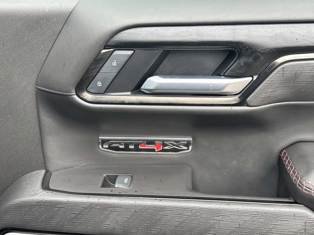 2025 GMC Sierra 1500 AT4X