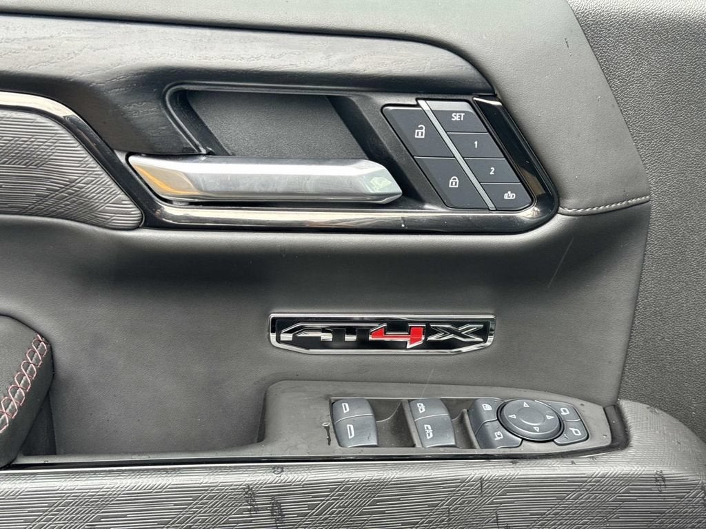 2025 GMC Sierra 1500 AT4X