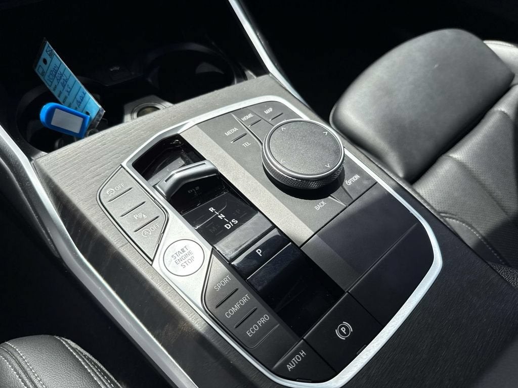 2024 BMW 3 Series 330i