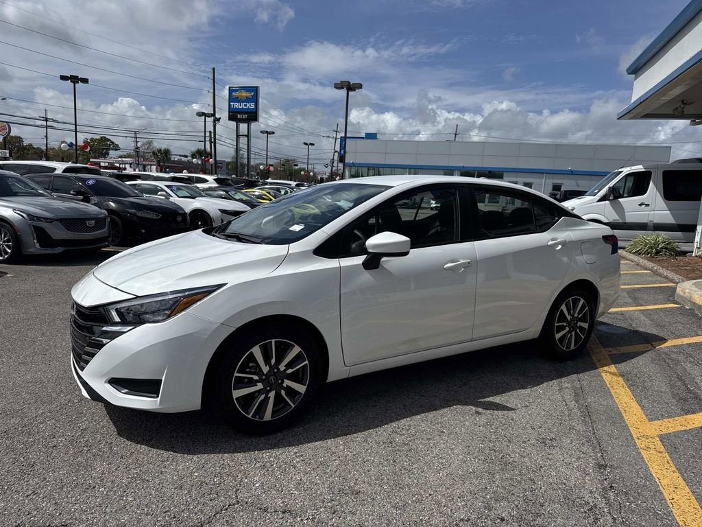 2025 Nissan Versa SV