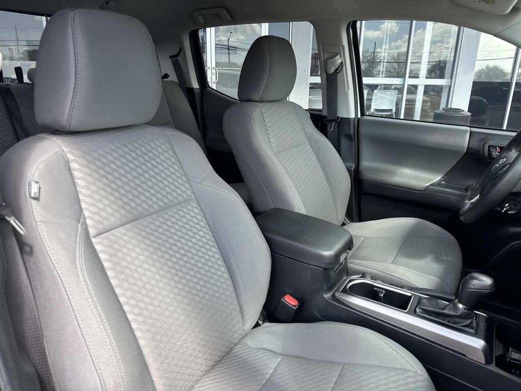 2022 Toyota Tacoma 2WD SR5