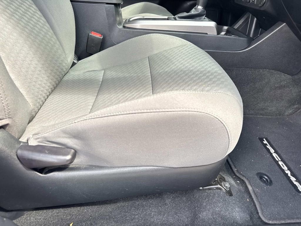 2022 Toyota Tacoma 2WD SR5