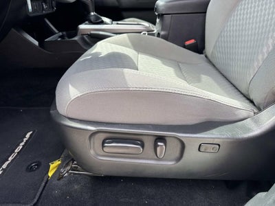 2022 Toyota Tacoma 2WD SR5