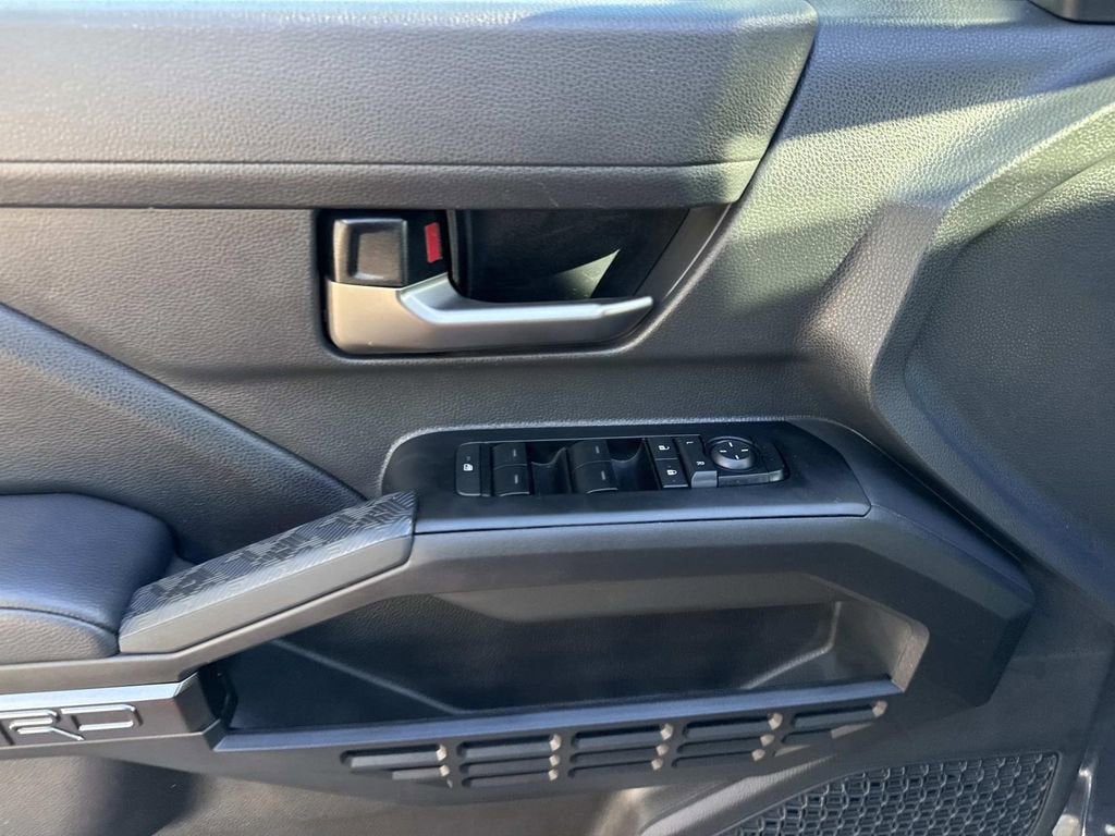 2025 Toyota Tacoma 2WD SR5