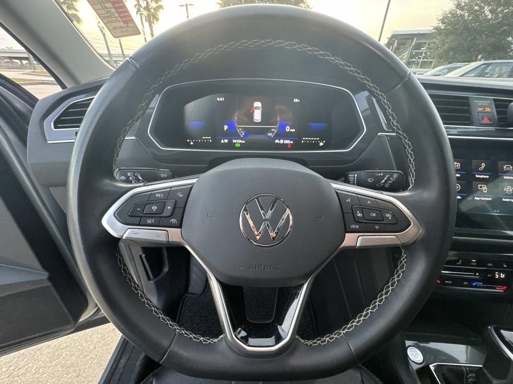2023 Volkswagen Tiguan SE