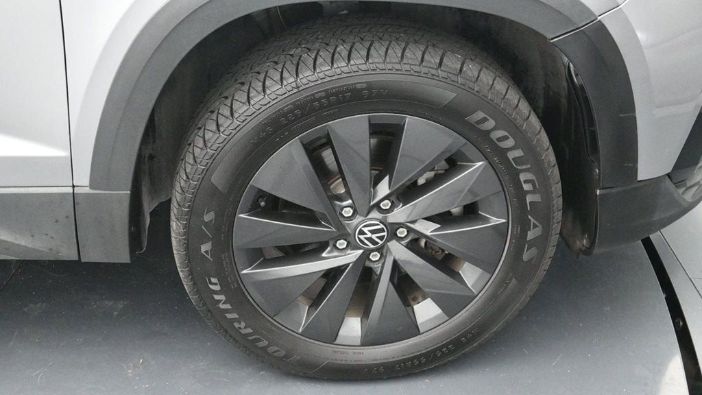 2024 Volkswagen Taos S