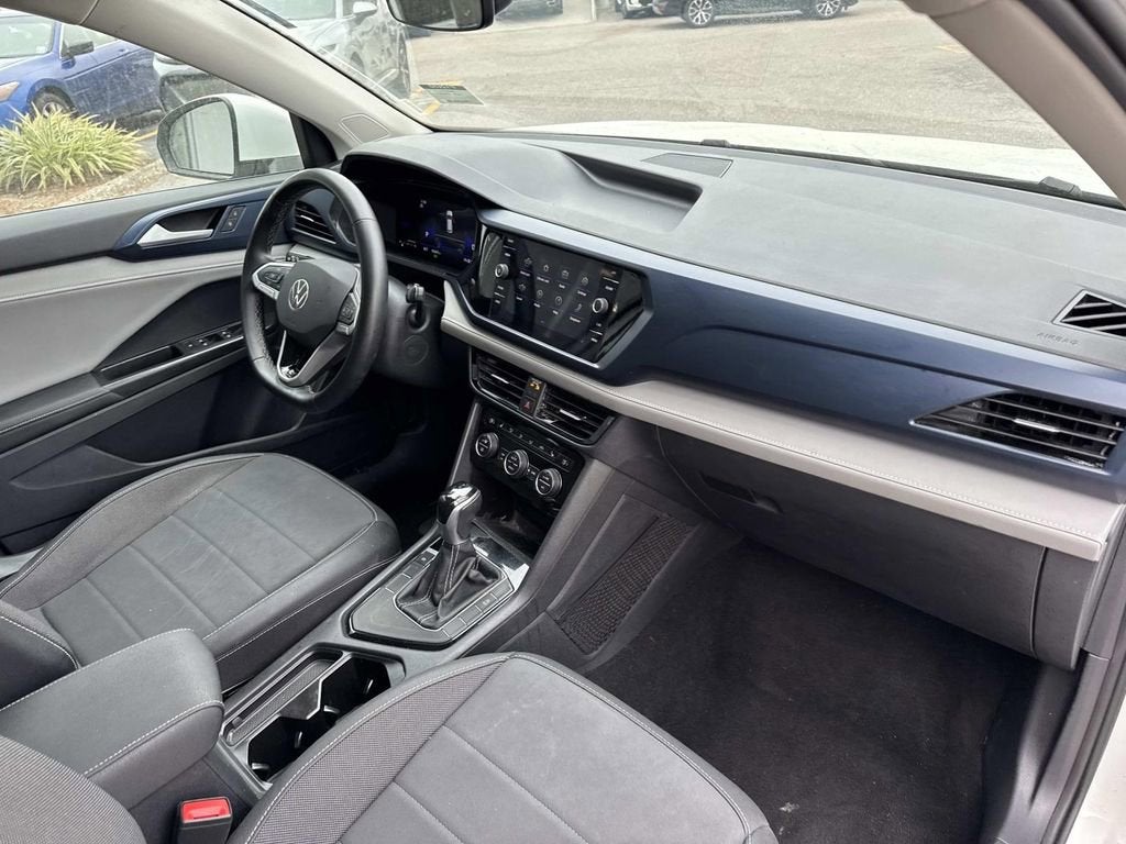 2024 Volkswagen Taos SE