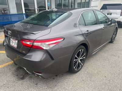 2020 Toyota Camry SE