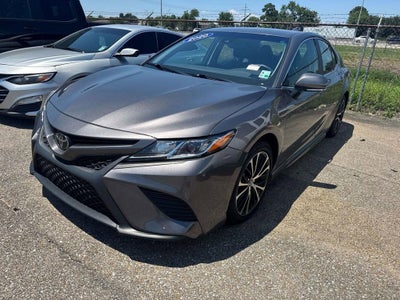 2020 Toyota Camry SE