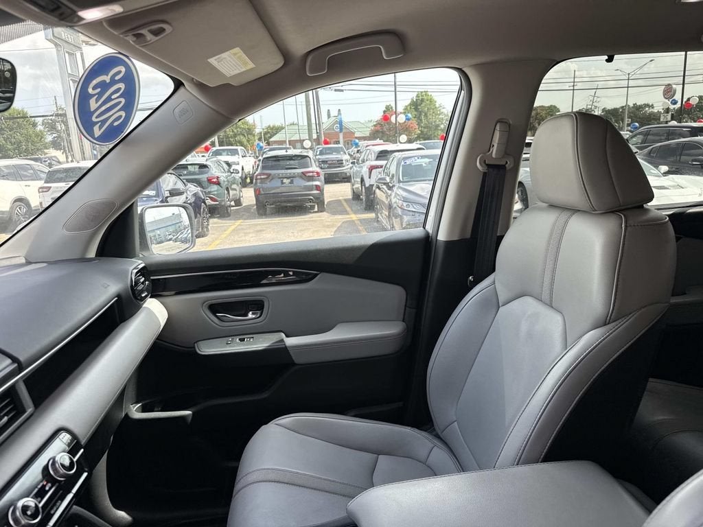 2023 Honda Pilot EX-L 8 Passenger