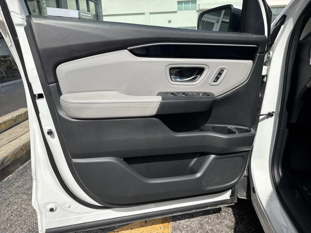 2023 Honda Pilot EX-L 8 Passenger