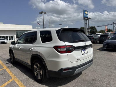 2023 Honda Pilot EX-L 8 Passenger