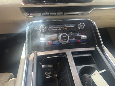 2019 Lincoln Navigator Select