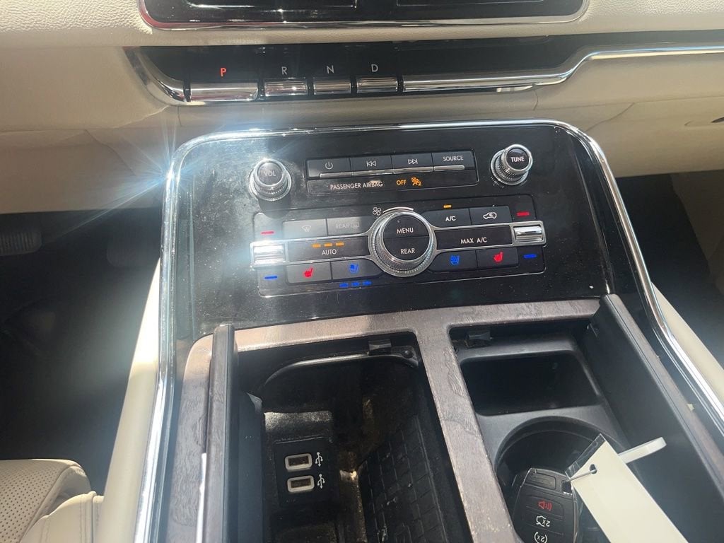 2019 Lincoln Navigator Select