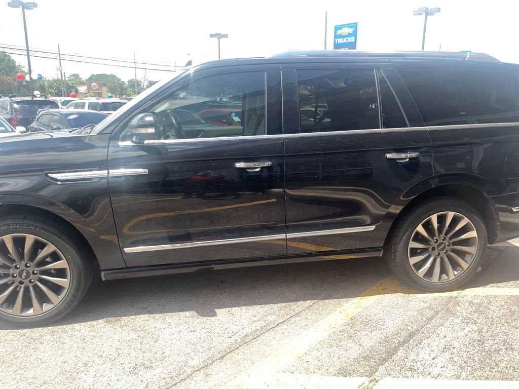 2019 Lincoln Navigator Select