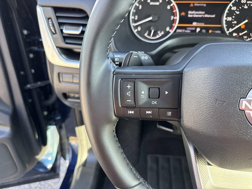 2025 Nissan Rogue SV