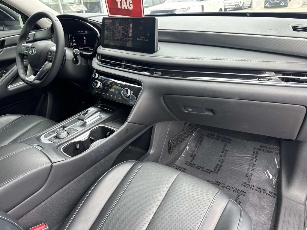 2023 INFINITI QX60 LUXE