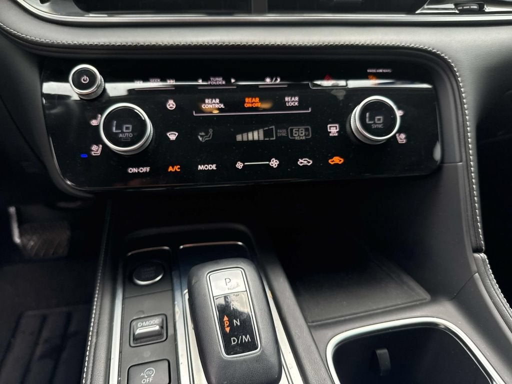 2023 INFINITI QX60 LUXE