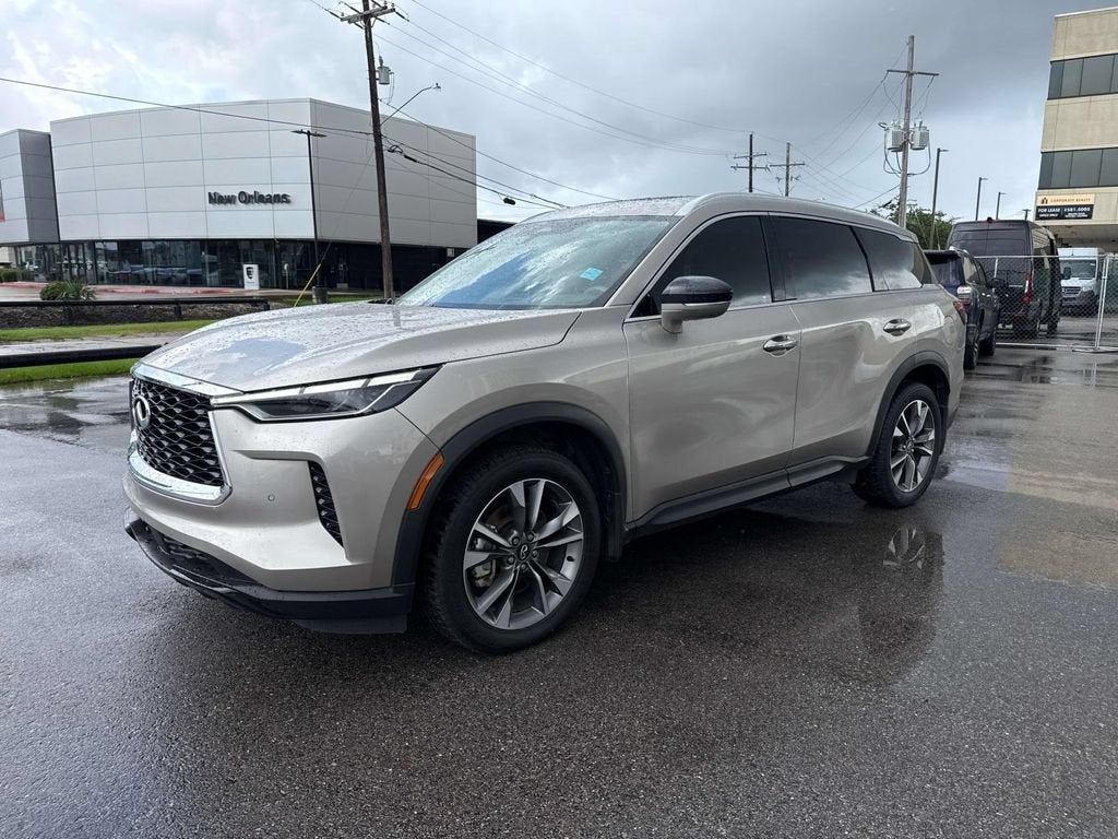 2023 INFINITI QX60 LUXE