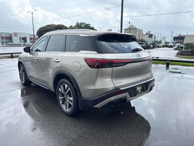 2023 INFINITI QX60 LUXE