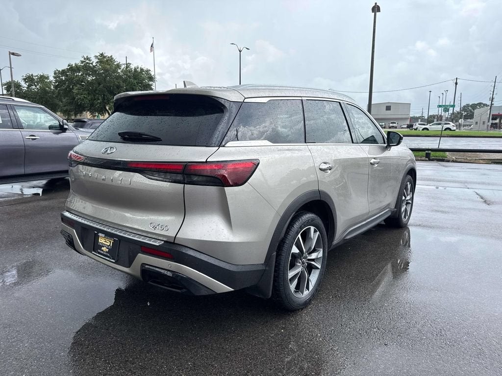 2023 INFINITI QX60 LUXE