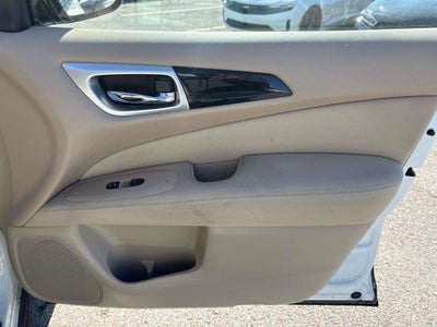 2017 Nissan Pathfinder SV