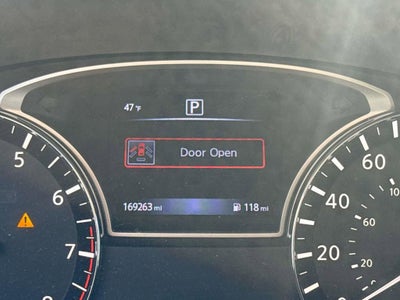 2017 Nissan Pathfinder SV