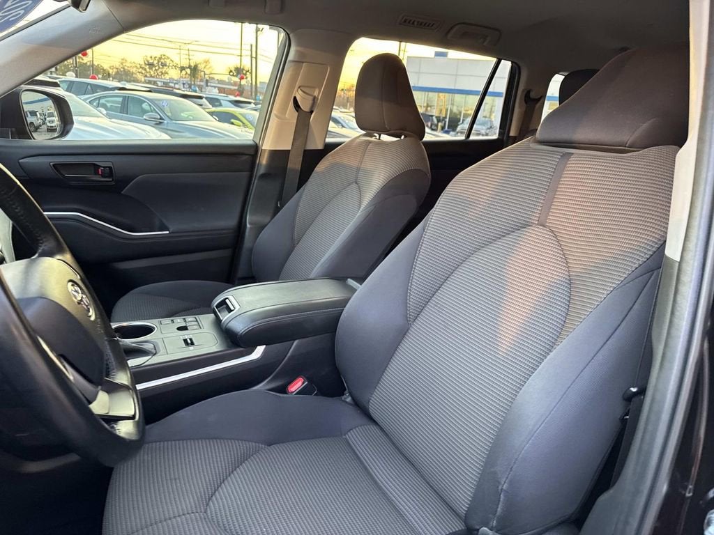 2023 Toyota Highlander L